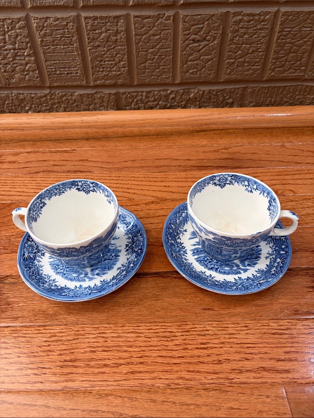 Salem China Co. "Olde Staffordshire" English Village tea cup and saucer*